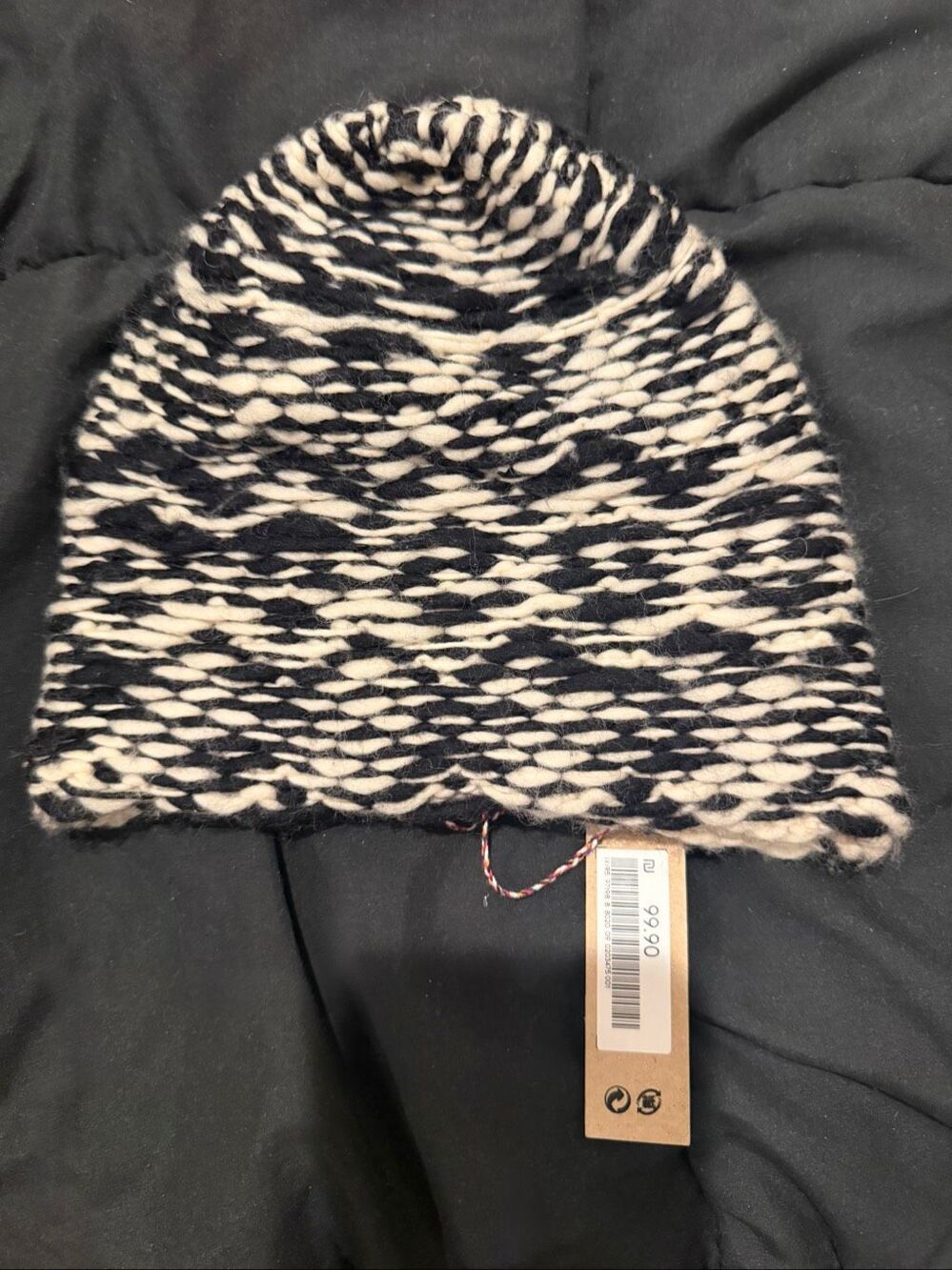 Isabel Marant beanie black and cream new with tags